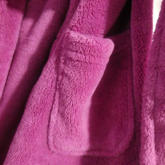 JOE FRESH | large, 10-12 kids | Purple Bathrobe With Snowflake Pocket - Picture 8 of 15